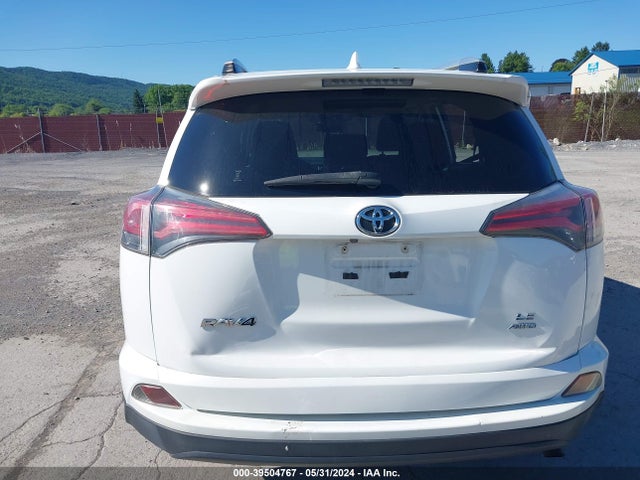Toyota RAV4 LE 2016 JTMBFREV3GD191741 Image 16