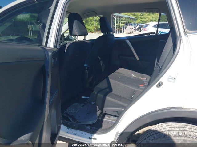 Toyota RAV4 LE 2016 JTMBFREV3GD191741 Image 8