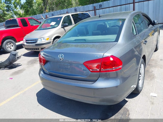 Volkswagen Passat 1.8t S 2015 1VWAT7A37FC062044 Image 16