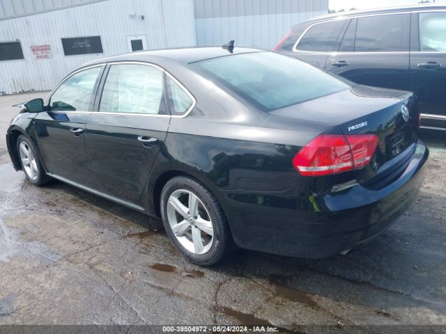 1VWAT7A33FC122627 Volkswagen Passat 1.8t Limited Edition