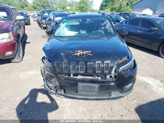 1C4PJMLB1KD319919 Jeep Cherokee Altitude 4x4