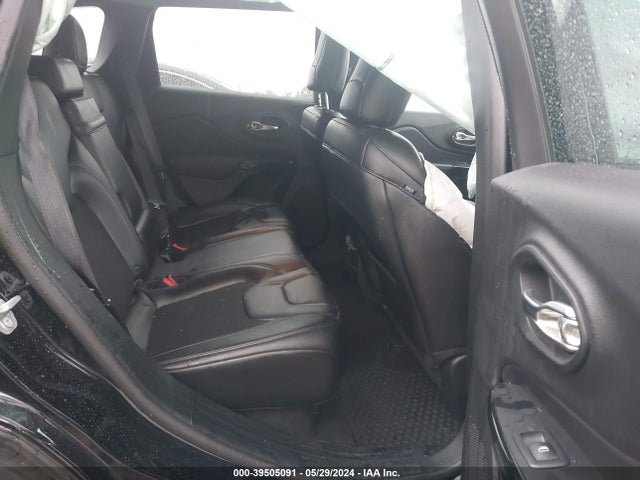 1C4PJMLB1KD319919 Jeep Cherokee Altitude 4x4