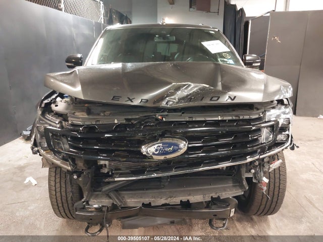 Ford Expedition Limited 2020 1FMJU2AT1LEA42385 Image 13