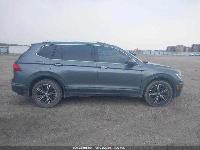 3VV3B7AX5JM024855 Volkswagen Tiguan 2.0t Se/2.0t Sel