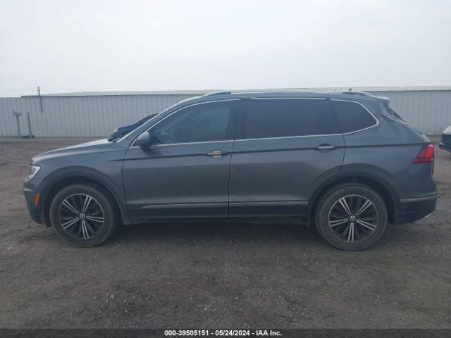 3VV3B7AX5JM024855 Volkswagen Tiguan 2.0t Se/2.0t Sel