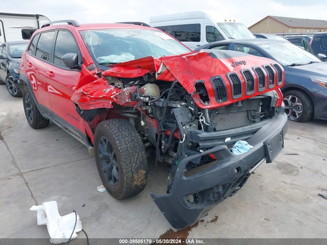 1C4PJMBS6HW588030 Jeep Cherokee Trailhawk 4x4