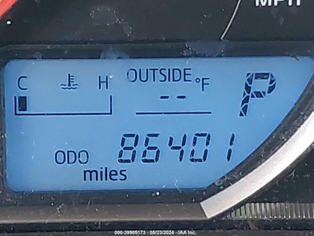 Toyota RAV4 LE 2015 JTMZFREV1FJ056305 Image 16