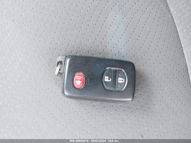 Toyota Prius Three 2014 JTDKN3DU1E1759265 Image 11
