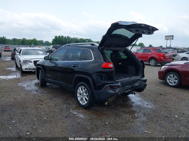 1C4PJLLX8JD524268 Jeep Cherokee Latitude Plus Fwd