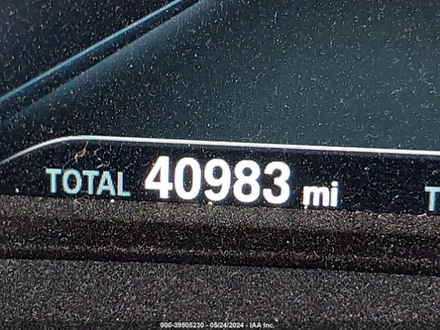 WBAJE5C57KWW17595 BMW 540I
