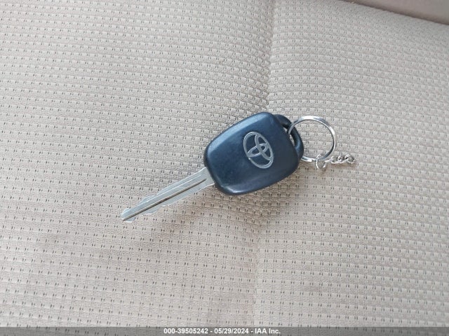 Toyota Rav4 Xle 2017 2T3RFREV8HW585240 Image 11