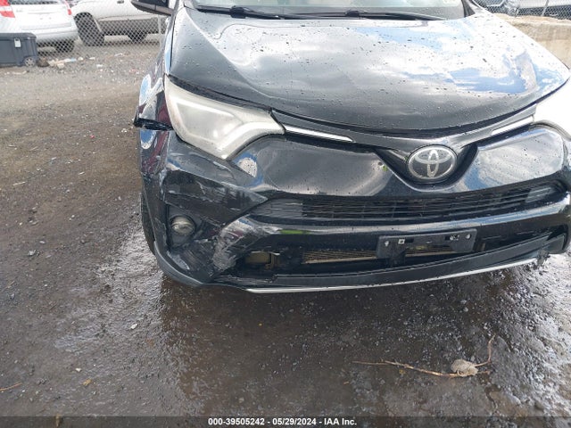 Toyota Rav4 Xle 2017 2T3RFREV8HW585240 Image 18