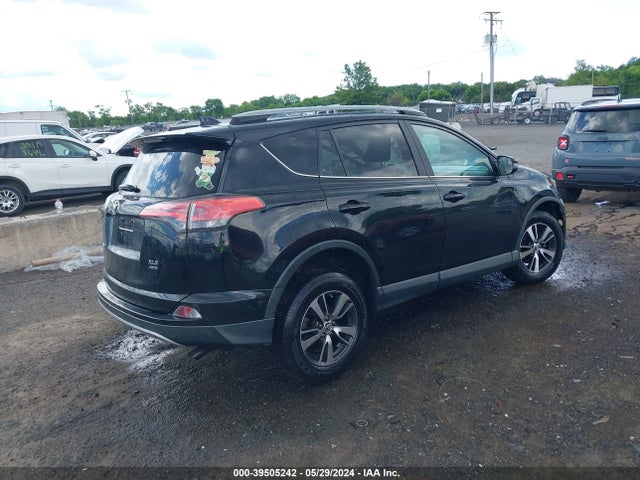 Toyota Rav4 Xle 2017 2T3RFREV8HW585240 Image 4