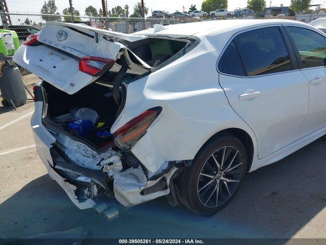 Toyota CAMRY SE 2022 4T1G11AK8NU689119 Image 6