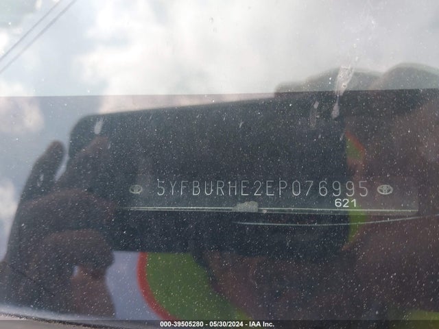 Toyota COROLLA LE 2014 5YFBURHE2EP076995 Image 9