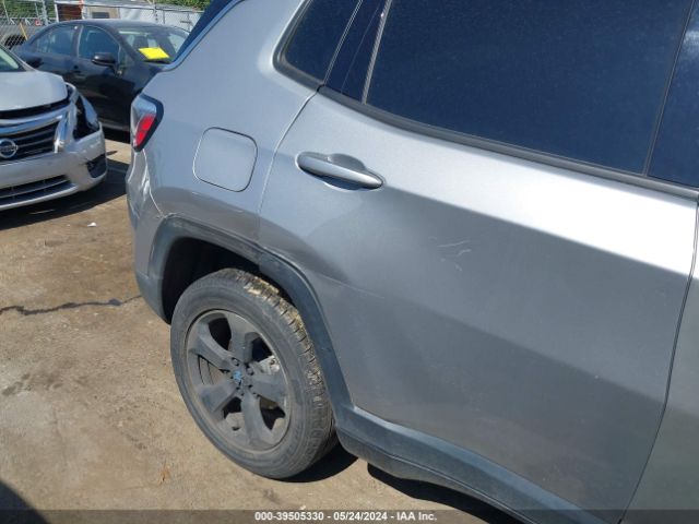 3C4NJCBB6KT636673 Jeep Compass Latitude Fwd