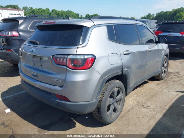 3C4NJCBB6KT636673 Jeep Compass Latitude Fwd