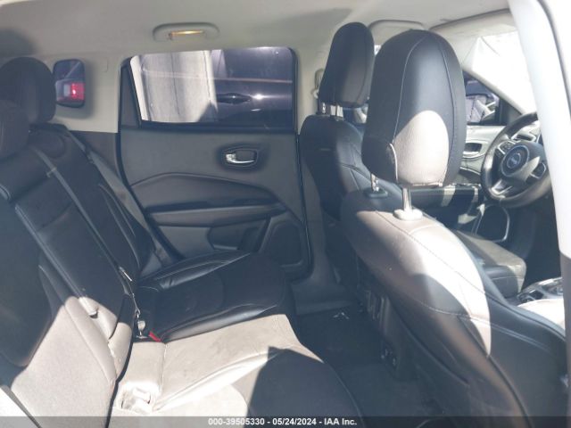 3C4NJCBB6KT636673 Jeep Compass Latitude Fwd