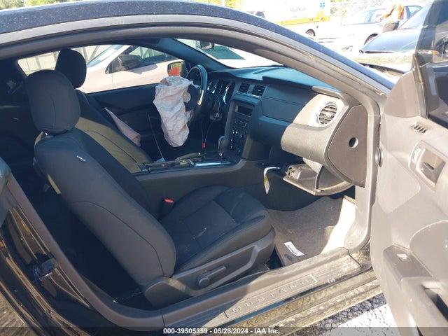 Ford Mustang V6 2014 1ZVBP8AM8E5240764 Image 5