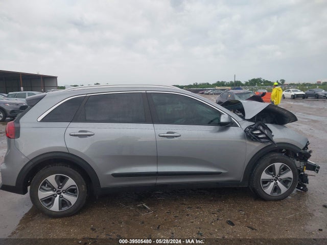 KIA NIRO LX 2022 KNDCB3LC5N5513009 Image 12