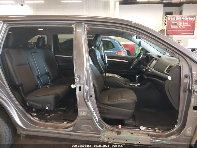 Toyota Highlander Le Plus 2017 5TDBZRFH0HS388405 Image 20