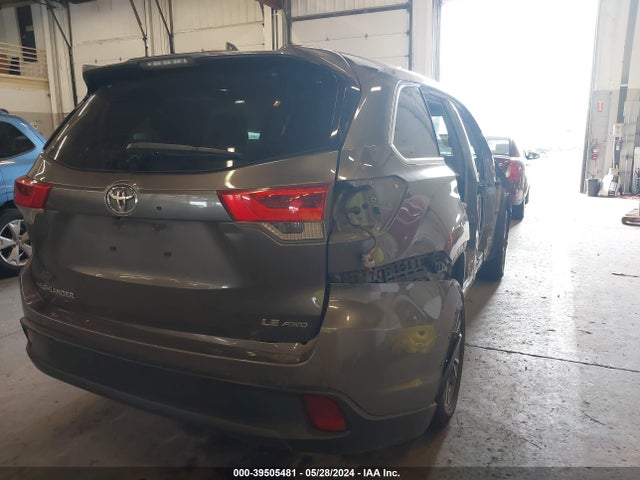 Toyota Highlander Le Plus 2017 5TDBZRFH0HS388405 Image 21