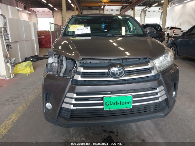 Toyota Highlander Le Plus 2017 5TDBZRFH0HS388405 Image 6
