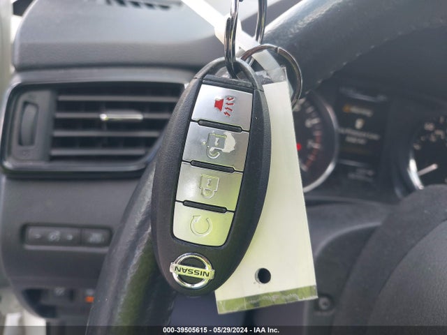 Nissan ROGUE SV 2017 KNMAT2MV2HP615603 Image 11