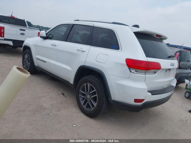 1C4RJEAG4JC368632 Jeep Grand Cherokee Laredo E 4x2