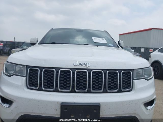 1C4RJEAG4JC368632 Jeep Grand Cherokee Laredo E 4x2