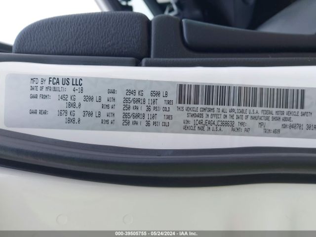 1C4RJEAG4JC368632 Jeep Grand Cherokee Laredo E 4x2