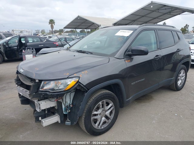 3C4NJCAB3JT301774 Jeep Compass Sport Fwd