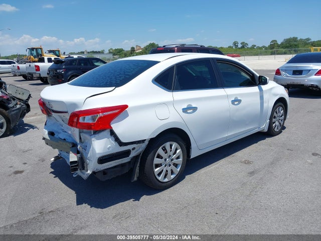 Nissan SENTRA S 2018 3N1AB7AP2JY319428 Image 4