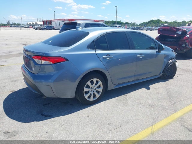 Toyota COROLLA LE 2022 JTDEPMAE8N3028024 Image 4