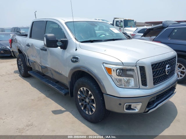 2017 1N6AA1E55HN572057 main image