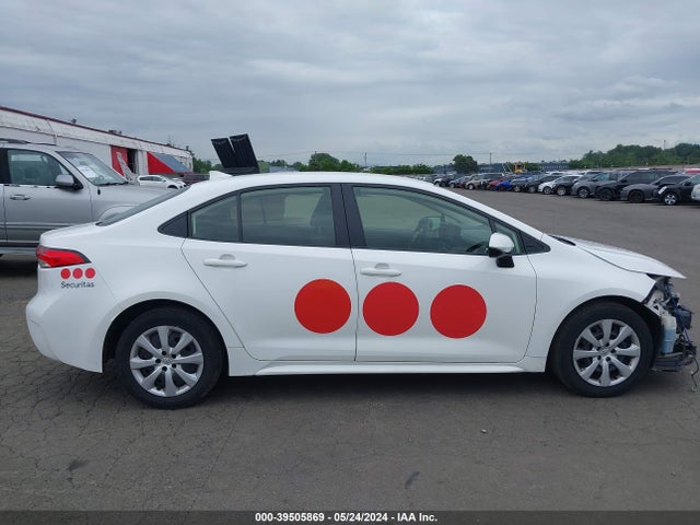 Toyota COROLLA LE 2022 JTDEPMAE2N3005757 Image 14