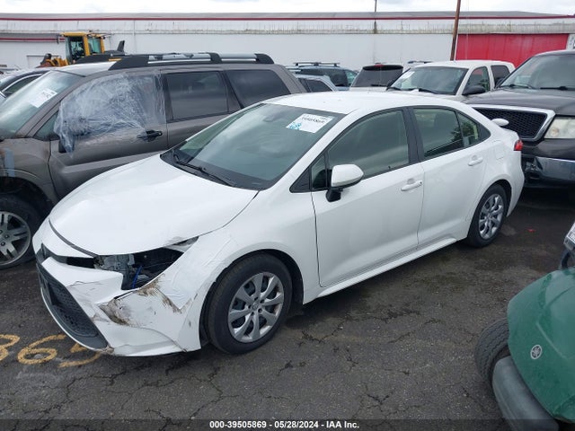 Toyota COROLLA LE 2022 JTDEPMAE2N3005757 Image 2