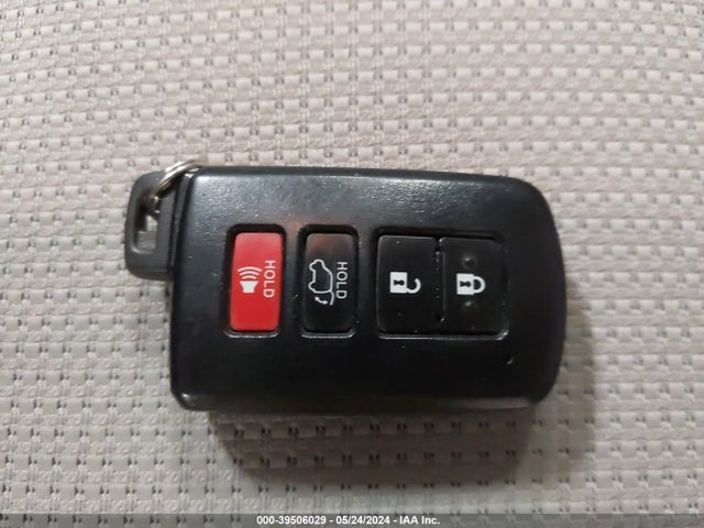 Toyota Rav4 Xle 2018 JTMRFREVXJD245669 Image 11