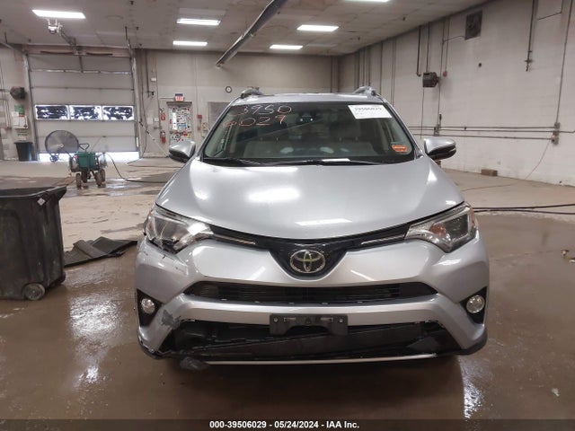 Toyota Rav4 Xle 2018 JTMRFREVXJD245669 Image 12