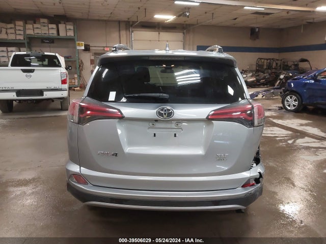 Toyota Rav4 Xle 2018 JTMRFREVXJD245669 Image 16