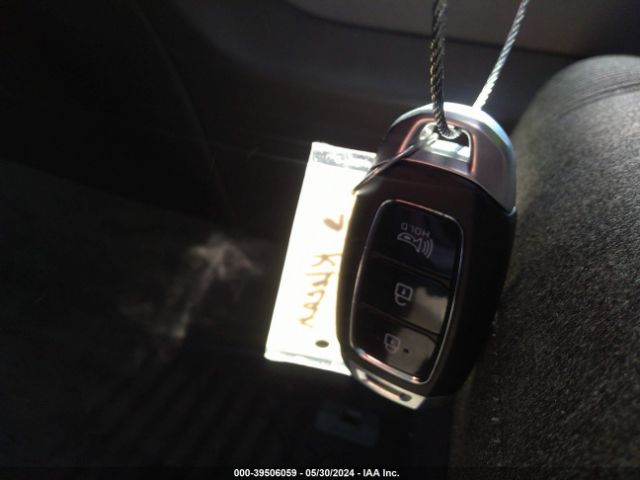 5NMS33AD4LH138681 Hyundai Santa Fe Sel