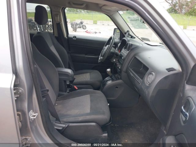 1C4NJPBAXFD341179 Jeep Patriot Sport
