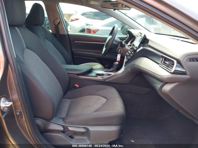 Toyota CAMRY LE 2022 4T1C11AK5NU653855 Image 5