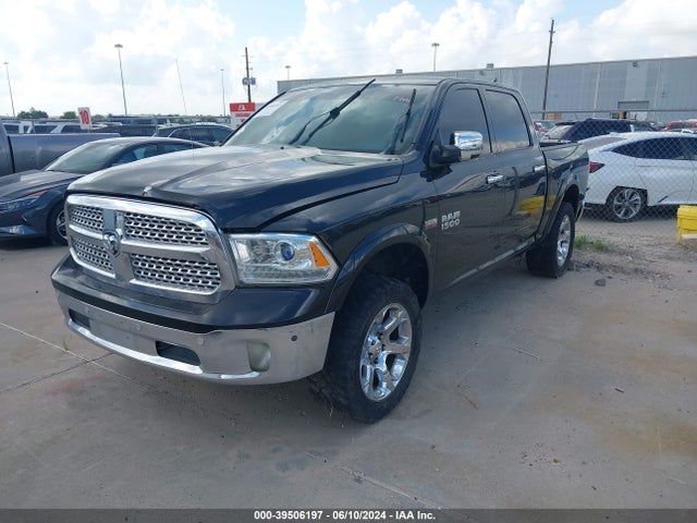 RAM 1500 Laramie  4x4 5'7 Box 2017 1C6RR7NT2HS823965 Image 2