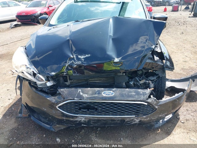 Ford FOCUS SE 2018 1FADP3FE8JL331822 Image 6