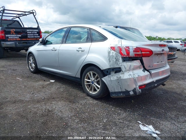 Ford FOCUS SE 2017 1FADP3FE1HL266158 Image 3