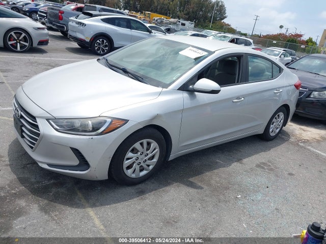 Hyundai ELANTRA SE 2017 5NPD74LF9HH190660 Image 2