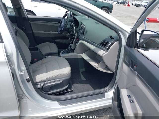 Hyundai ELANTRA SE 2017 5NPD74LF9HH190660 Image 5