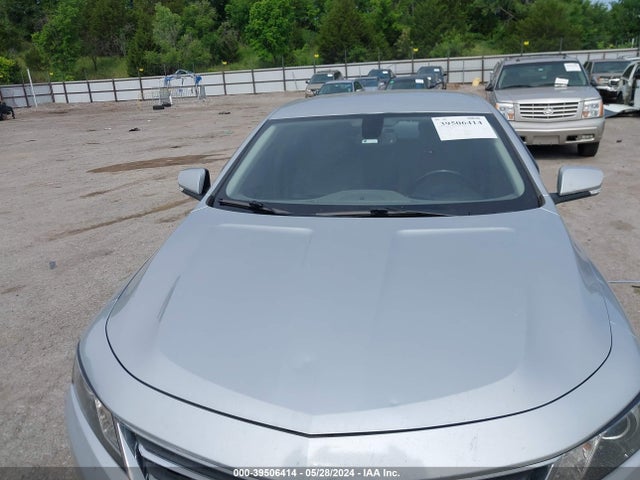 Chevrolet IMPALA 1LT 2018 2G1105S35J9129103 Image 18