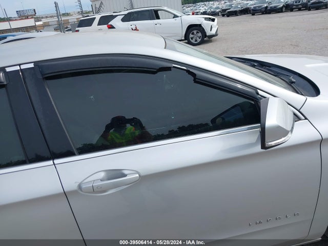 Chevrolet IMPALA 1LT 2018 2G1105S35J9129103 Image 19
